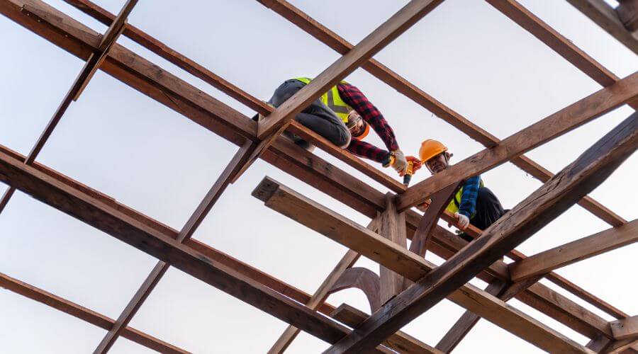 Professional gutter cleaning services in Cuyahoga Falls, OH